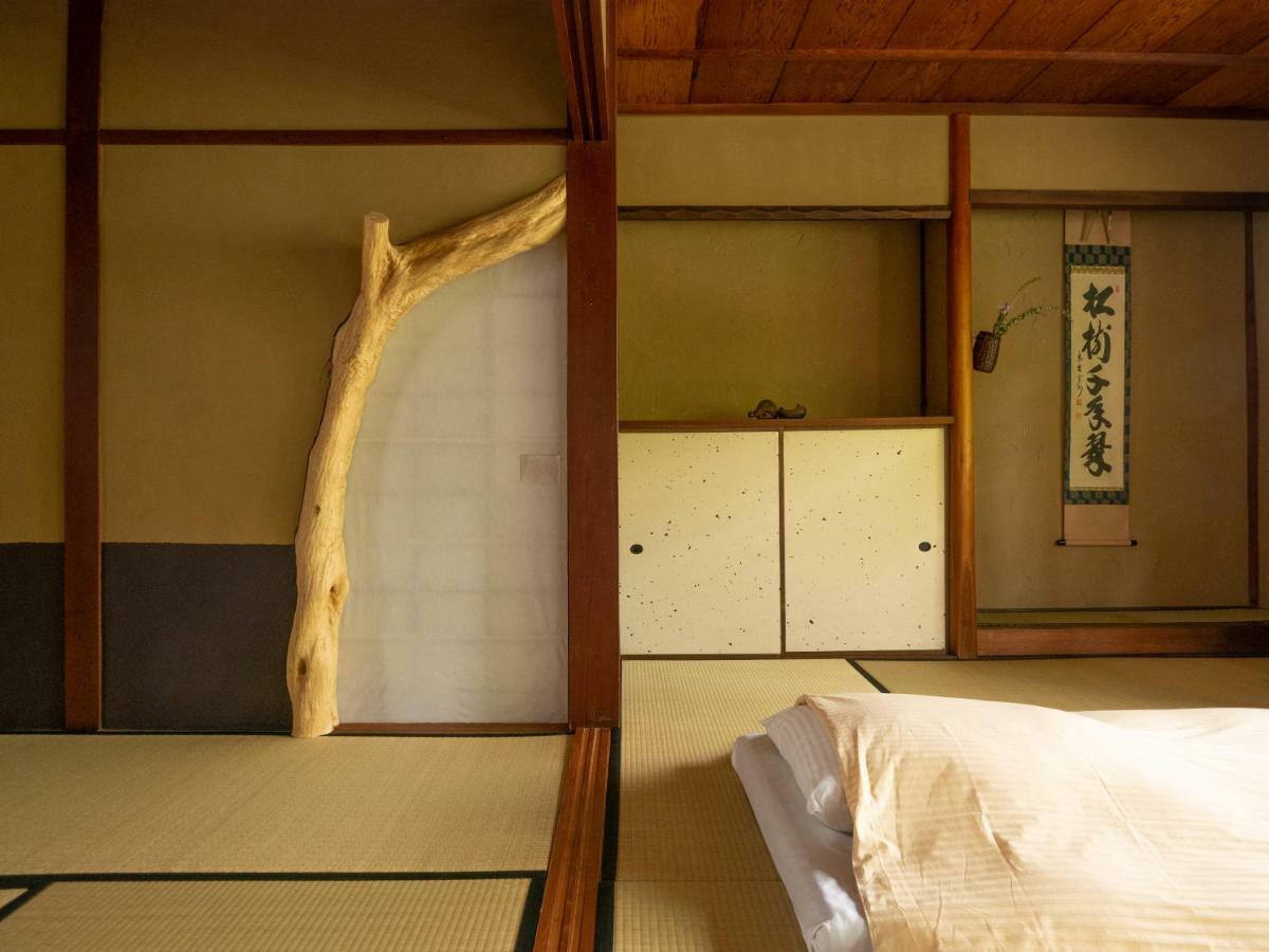 Kyoto Machiya Cottage Karigane Exterior photo